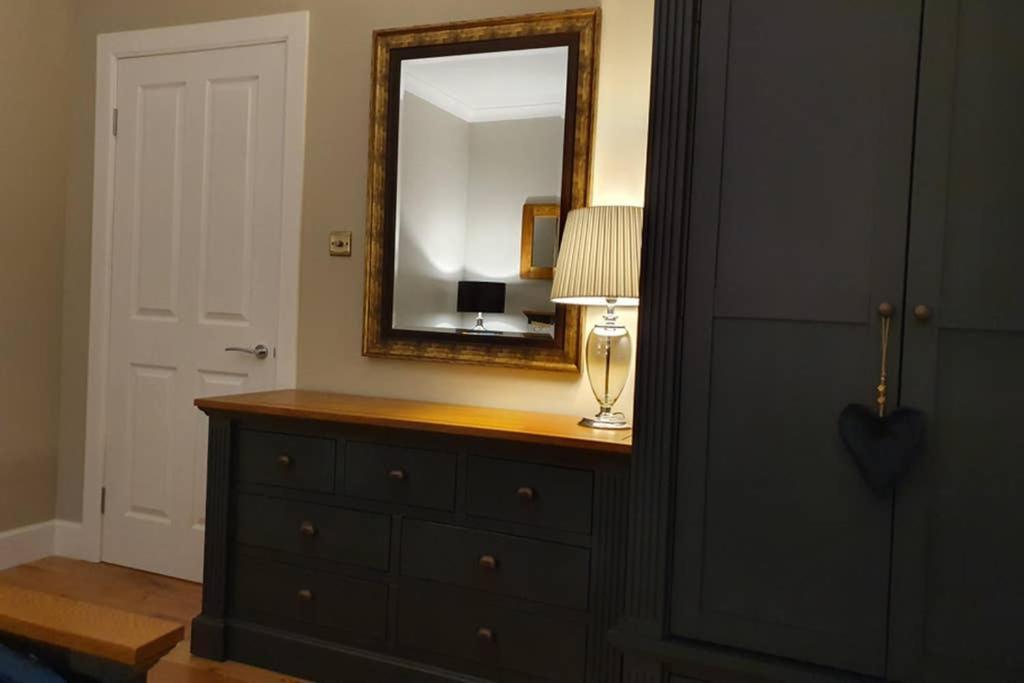Smart & Stylish Holiday Apartment In The City Centre Inverness Eksteriør billede